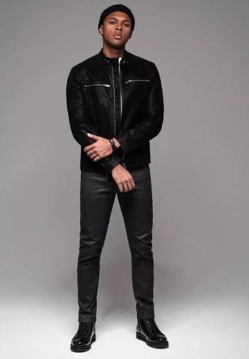 Узкие джинсы