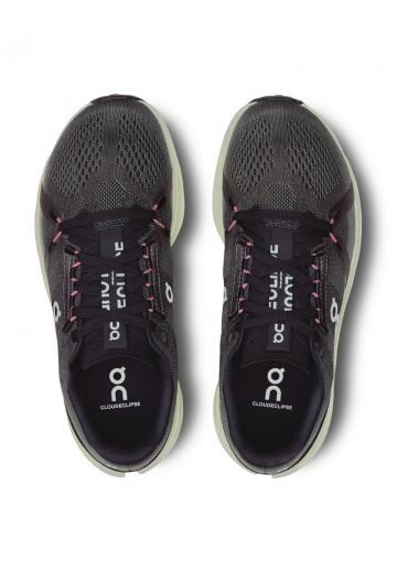 Беговые кроссовки