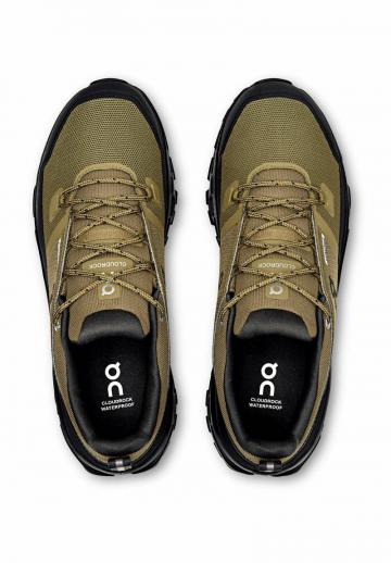 Походные кроссовки