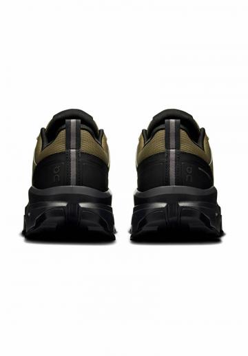 Походные кроссовки