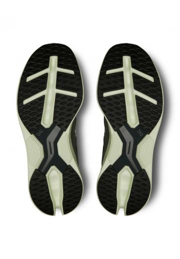 Беговые кроссовки