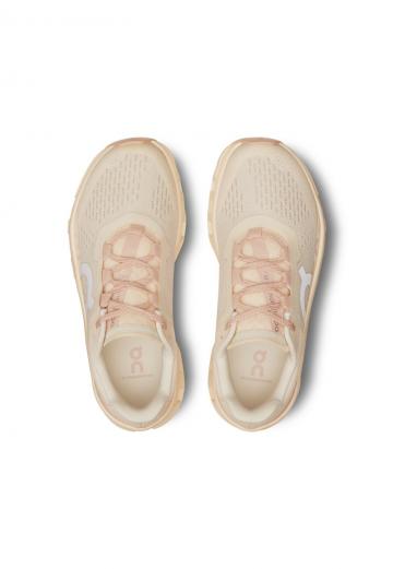 Беговые кроссовки