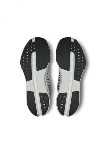 Беговые кроссовки