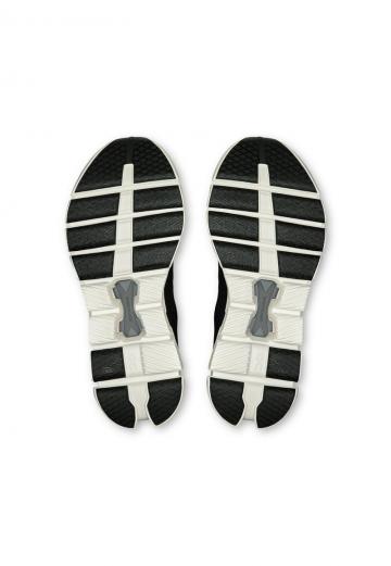 Тренировочные кроссовки