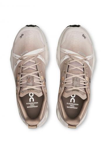 Беговые кроссовки