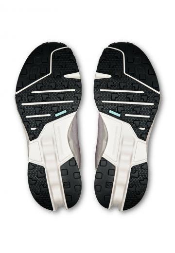 Беговые кроссовки