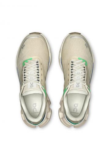 Беговые кроссовки