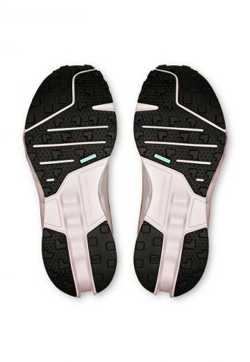 Беговые кроссовки