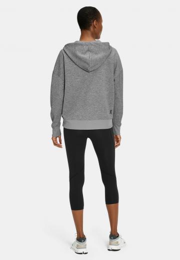 Спортивная толстовка