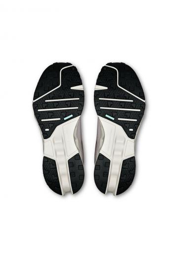 Беговые кроссовки