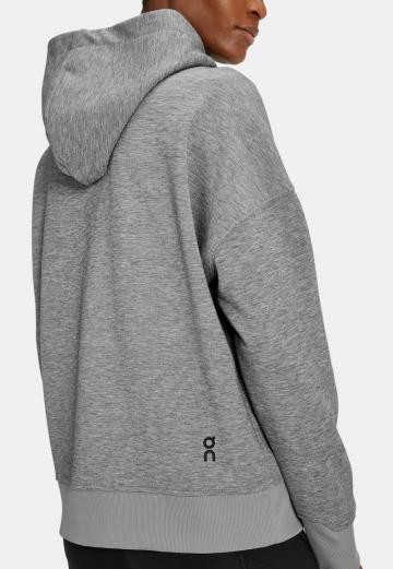 Спортивная толстовка