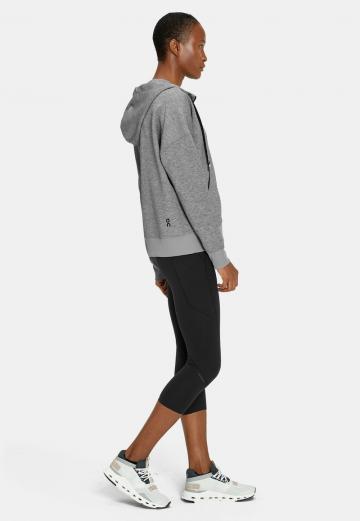 Спортивная толстовка