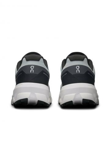 Беговые кроссовки