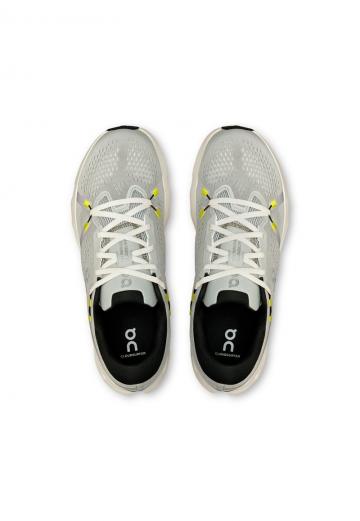 Беговые кроссовки