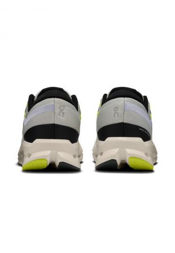 Беговые кроссовки