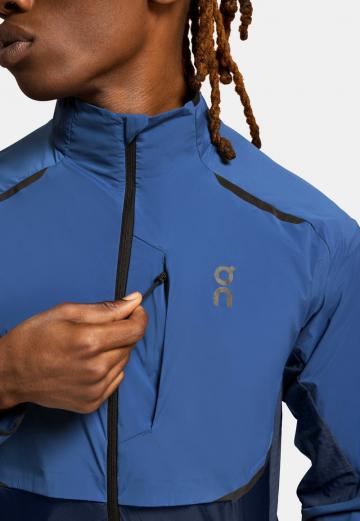 Спортивная куртка