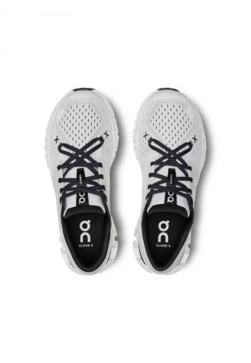 Тренировочные кроссовки