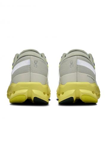 Беговые кроссовки