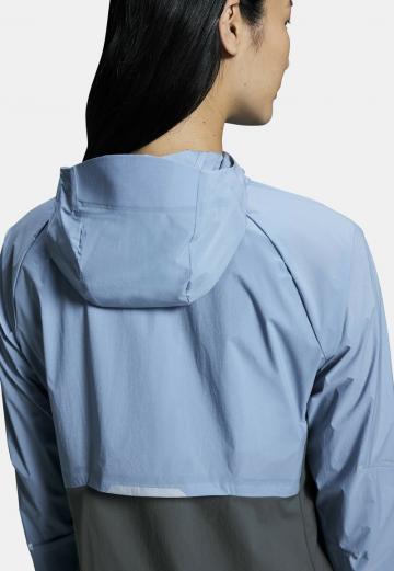 Спортивная куртка