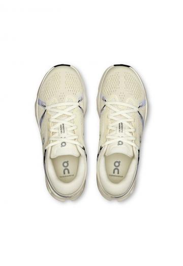 Беговые кроссовки