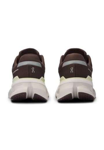 Беговые кроссовки