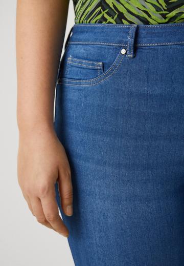 Узкие джинсы