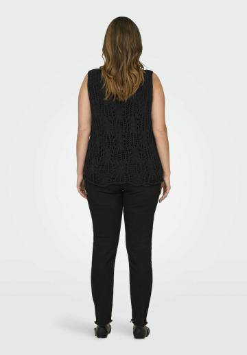 Вязаный жилет