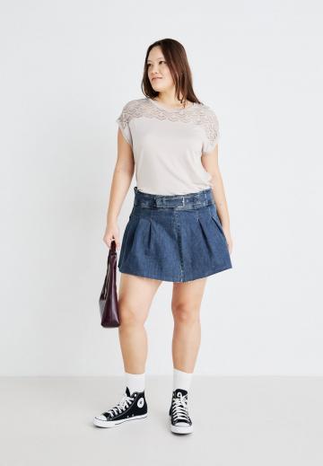 Кружевная блузка