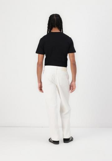 Свободные джинсы