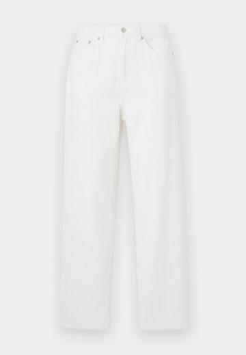 Свободные джинсы