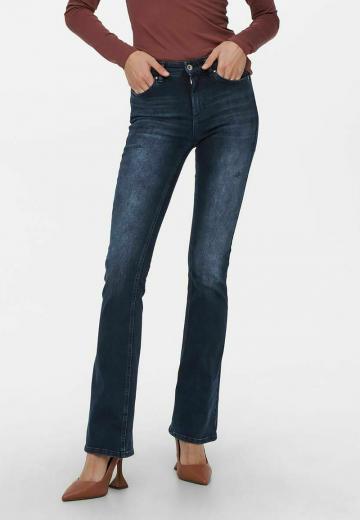 Клешеные джинсы