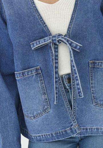 Джинсовая жилетка