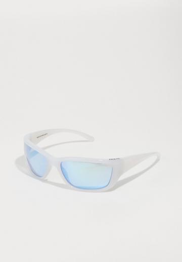 Солнечные очки