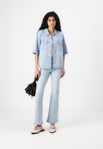 Джинсовая блузка