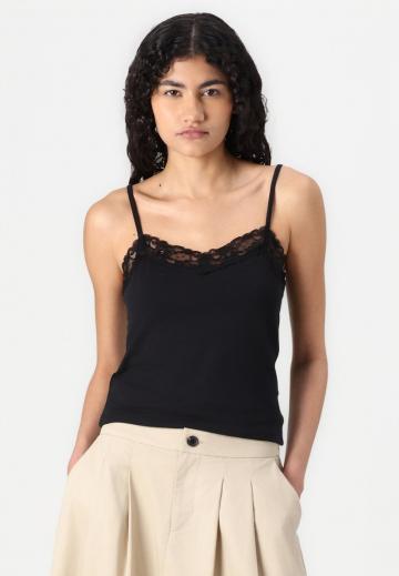 Топ на бретельках