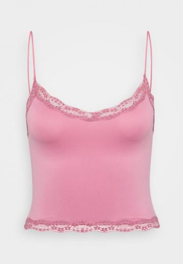 Топ на бретельках