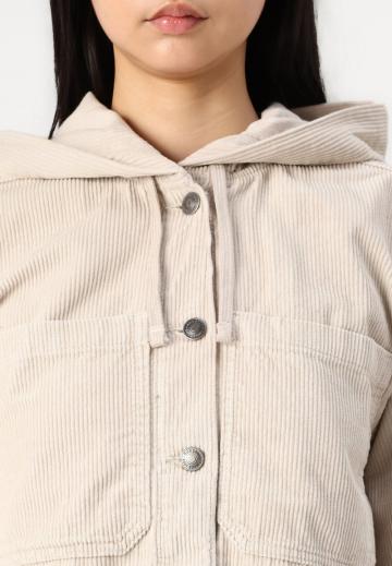 Куртка с накладнымит карманами