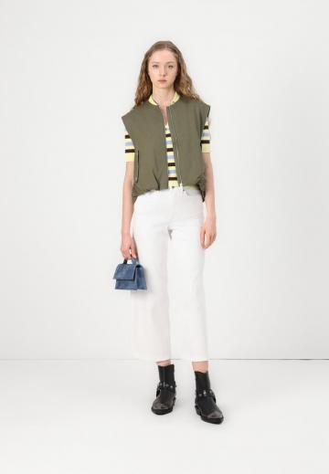 Короткая куртка