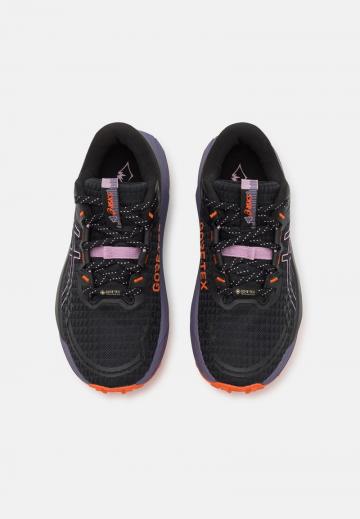 Беговые кроссовки