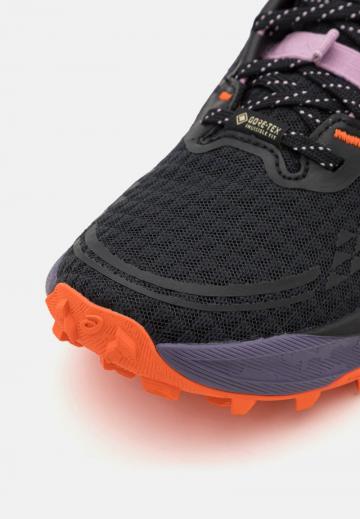 Беговые кроссовки