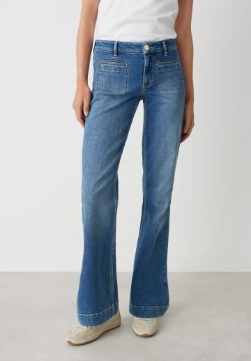 Прямые джинсы