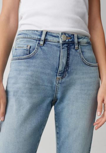 Короткие джинсы