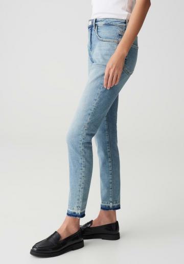 Короткие джинсы