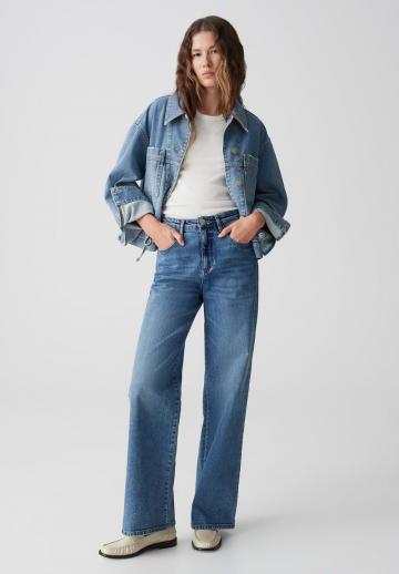Прямые джинсы