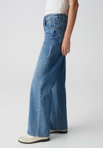 Прямые джинсы