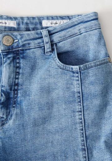 Короткие джинсы