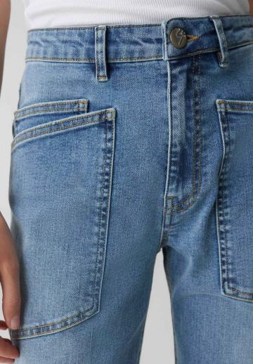 Короткие джинсы