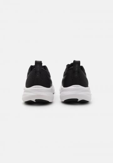 Беговые кроссовки