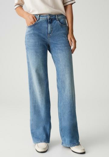 Прямые джинсы
