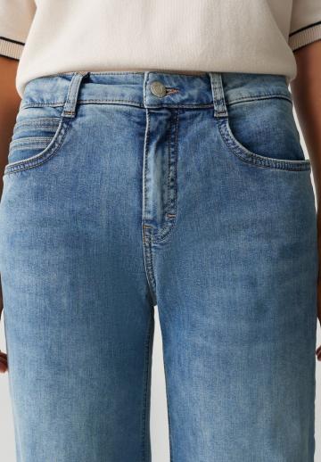 Прямые джинсы
